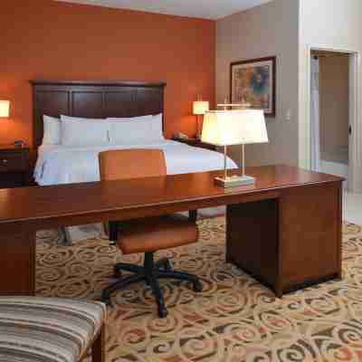 Hampton Inn & Suites Ocala Rooms