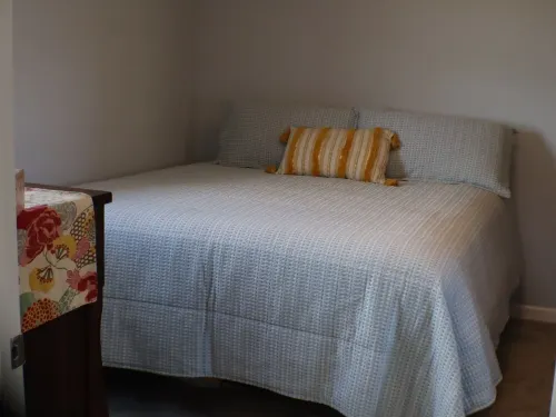 Private Country Cottage 17 minutes from Baylor and the Silos