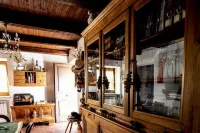 Villa with private pool in beautiful surroundings in the Marche! Hotel di Castelraimondo