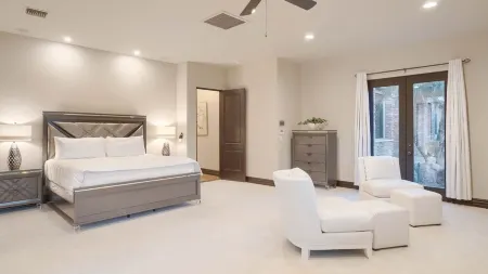 Scottsdale's Only Lazy River Retreat—Where Luxury Unwinds Отели рядом с достопримечательностью «Mountain Shadows Resort Scottsdale»