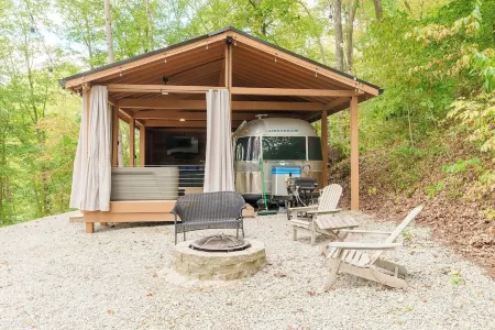 2-Person Romantic Airstream Glamper in Hocking Hills, Ohio
