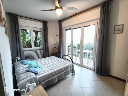 LUNA, wonderful lake view, nature, mountain, relax...pets allowed...