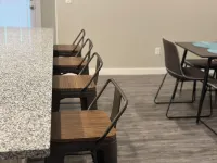 Serenity Oasis w/3 Bedrooms, 2 Baths, 7 Beds and Workspaces. Productive Paradise Hotels in Odessa