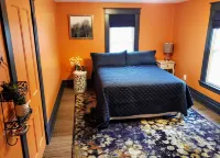 River Valley Retreat, paddlers & peddlers paradise on the Allegheny river Hotels near Franklin Public Library