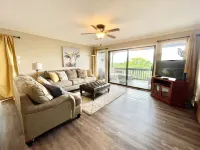 NEW Two Bedroom Lake Getaway! Serene and CLEAN! - Wifi