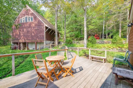 Ocean Side Deck House