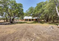 Salado Villa • Private Pool, Hot Tub • Sleeps 9