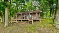 Black Bear Lodge with Lake View Hotels in Ogemaw County