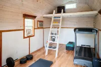 Happy Farm with Views & Hot Tub!