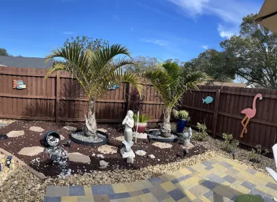 Pool Home with Pool Heater and Hot Tub Near Clearwater and other Fine Beaches. Walmart Supercenter附近的飯店