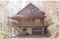 Amazing Mountain View’s, hot tub, pool table, and near Great Smoky MTN Nat Park Hotels near Mingus Mill