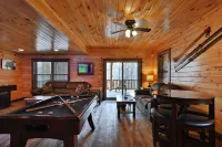 Almost Heaven Cabin at Trickle Creek in Hocking Hills