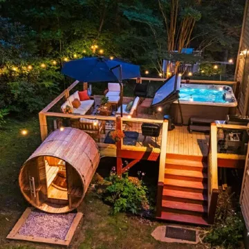 AVL Estate: 5K sq ft, Golf Sim, Speakeasy, Hot Tub, Sauna, Sleeps 20 + 2 pets