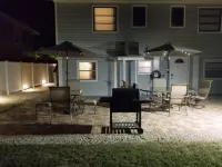 2 Separate Units! 200Ft From The Beach! 16 Guests! Hotels near Leanis