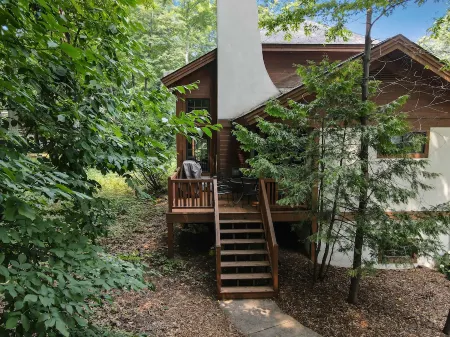 Boyne Mountain Disciples Ridge Ski in/Ski out Lodge, 5 BD/4BA - Sleeps up to 20