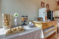 Brit Hotel Confort Castres - breakfast
