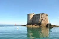 Stunning SEA VIEW Private indoor swimming pool 29 to 300 m