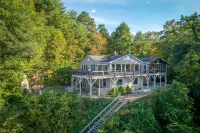 Breathtaking Lake & Mountain Views & Private Dock. Enjoyable Year Round!