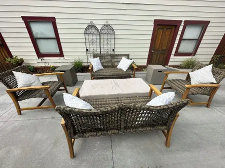 Charming Washington Park Bungalow Отели рядом с достопримечательностью «Денверский университет»