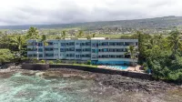 Banyan Tree 300: Gorgeous, New Unit 20 ft from Beach w/ Stunning Ocean Views/AC!