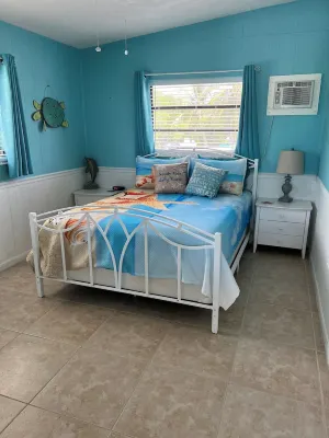 Key Largo, Paradise! Single family second floor home with gorgeous views. Hotels near Phantom Fireworks of Key Largo