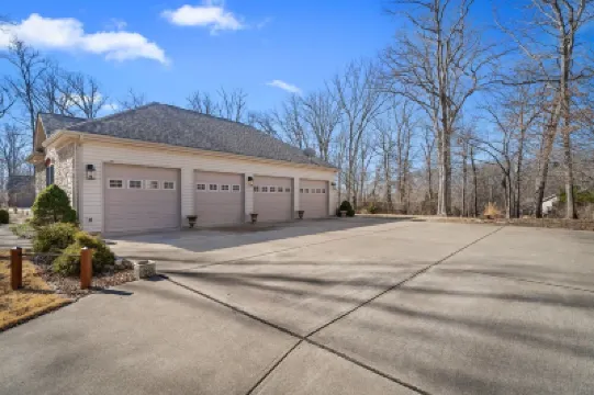 Luxe Innsbrook Resort Home - Lakes/Golf/Trails Hotels in 