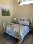 PET FRIENDLY The Barn Studio w/private bedroom