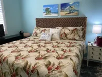 NEW LISTING Paradise-Newly Updated Condo Close to Everything. Beach, Bike, Pool