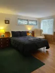 Cozy & Rustic Cottage, Close to North Conway and StoryLand!