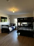 Luxury Condo at Cranmore Mountain in North Conway!! Heated Pool & Hot Tub!!!