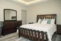 Private Beach Access, Hot Tub, Great Location, Golf Cart Onsite!