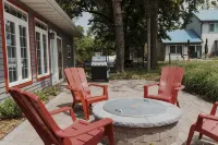 Boji Bungalow in the heart of Arnold’s Park!