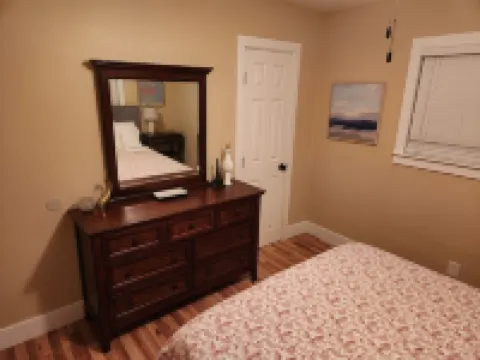 Near Downtown – Catch a Game, Soak in the Hot Tub & Explore