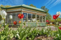 Lakeside Bliss | Top location Guesthouse