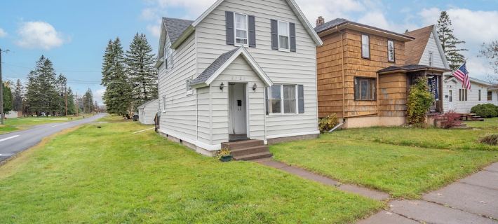 The Zen Den - A charming 3-bedroom house in Superior/Duluth Hotels in Douglas County