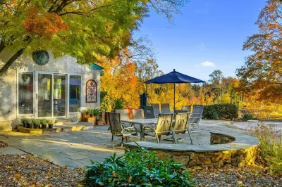 Lux Escape w/ Pool, Hot Tub & Sprawling Great Room - Built for XL Groups! Hotels in 