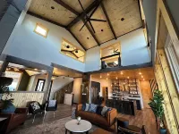 The Oslo + The Little Oslo Apt - 6 Kings + View + Hot Tub - Sleeps 27 - 5성급