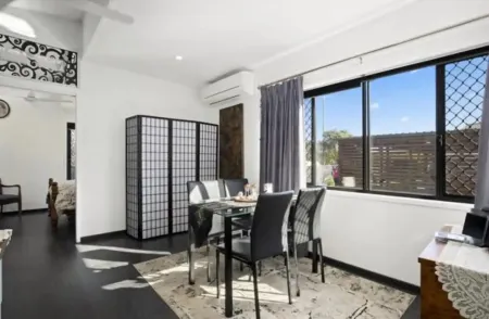 Modern 2 bedroom Unit in the beautiful Scenic Rim Отели в г. Ратдауни