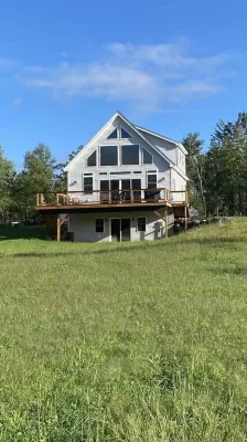 Newly built ragged mtn ski house