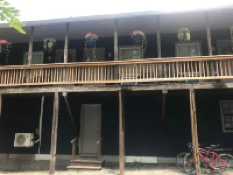 Cozy Court Street #2