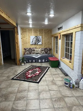 Rural farmhouse minutes from Caballo Lake!