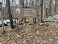 Closest Cabin to Old Rag & Steps to White Oak Canyon; 2 ponds w/ private creek