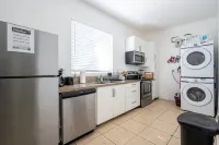 Cute little home with free parking - La Haciendita
