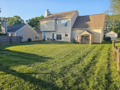 Exquisite 3Br+BonusRm/5 Beds/2.5 Bath/Workspace/Family Friendly/ Reduced Price Hot trends 주변 호텔