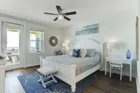 SPECTACULAR, LUX, BEACHFRONT Villa/ WOW Views/Steps to Beach & Resort/WIFI/Pool