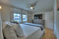 Lovely Brick Cottage in Downtown Blue Ridge