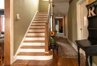 Historic 5bd House w/ Sunroom & 2 Fireplaces