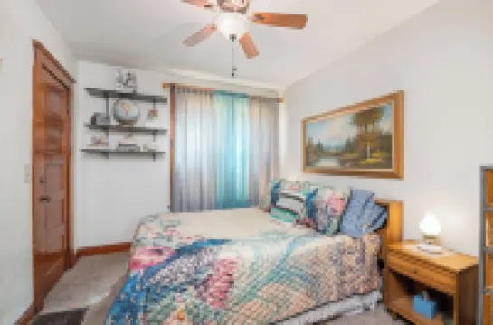 Charming Victorian 2 min downtown, close to Palmer