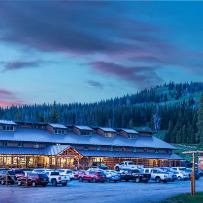 Togwotee Mountain Lodge Hotels in de buurt van Jackson Lake Dam