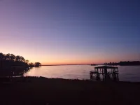 Welcome to Joie de Vivre Lake House at Toledo Bend South Toledo Bend State Park附近的飯店